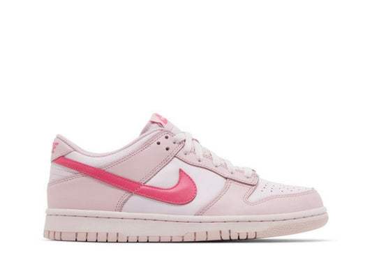 Nike dunk low Triple Pink GS