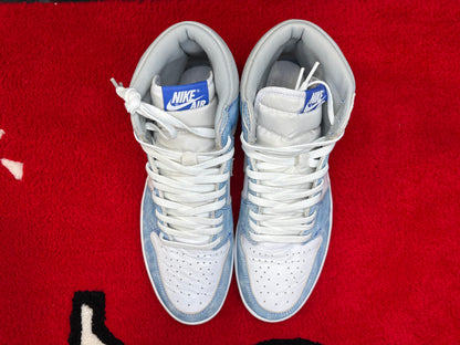Air Jordan 1 High Hyper Royal
