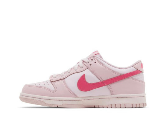 Nike dunk low Triple Pink GS