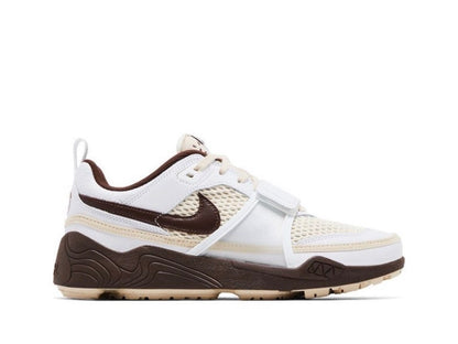 Travis Nike Zoom Field